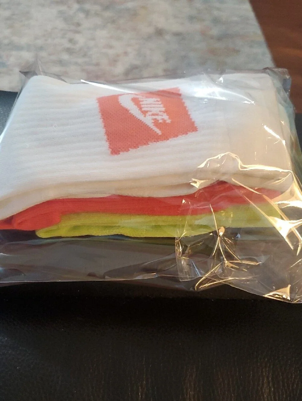 Nike Crew Athletic Socks Pack in Lime, Coral & White